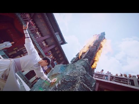 功夫小子假裝軟弱，怎料亮出真正實力，頂尖高手慘敗在他的一招之下！