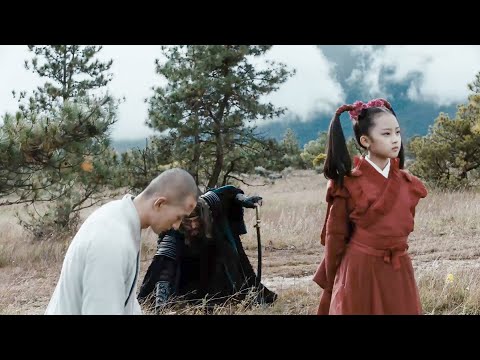 反派追殺小和尚和小女孩，誰料得知他们的真實身份後，瞬間被嚇趴！