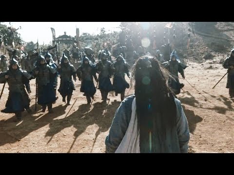 小乞丐竟是武林第一盟主，亮出絕世武功，反派十萬大軍敗在他一人手下！