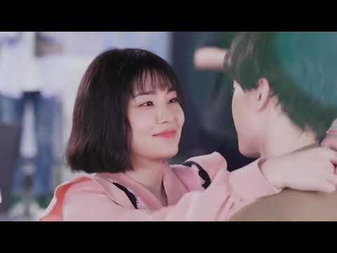 [Multi-Sub] 村姑被所有人排擠，霸道總裁力排眾議，當街與她擁吻#開掛人生 #大陸劇 #愛情 #甜寵 #dramachina
