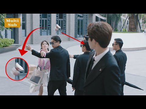 [Multi-Sub]總裁不近女色，卻對這個將他在公司門口砸暈的女孩一見鍾情，開啟別樣的戀愛！#大陸劇 #愛情 #甜寵 #dramachina