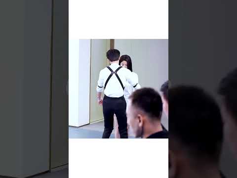 Their boss is her personal bodyguard😂 | Love Strikes Back | YOUKU Shorts
