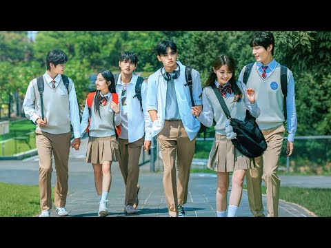 Japanese Girl Transfers to a Korean School, She Got Bullied But the Most Popular Boys Defend Her❤️